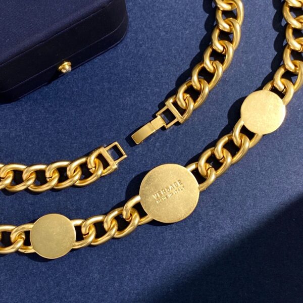 👸🏻👸🏻 Versace Medusa Necklace 👸🏻👸🏻