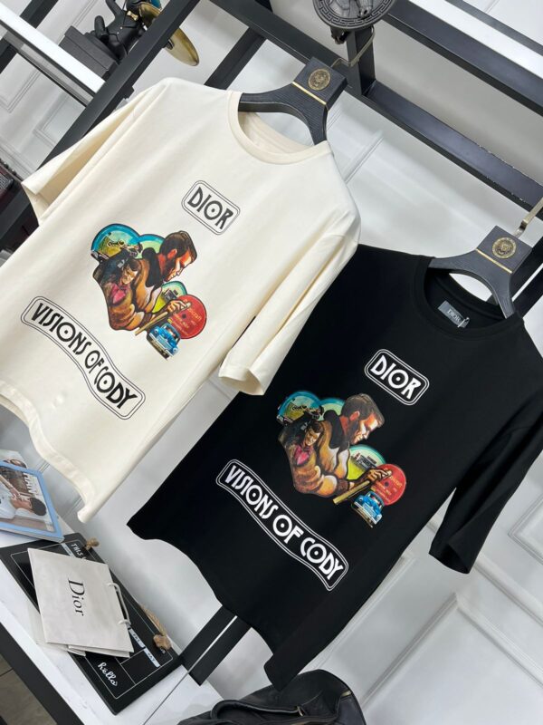 CHRISTIAN DIOR T-SHIRT