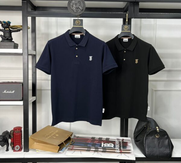 BURBERRY SUPERIOR COLLAR T-SHIRT