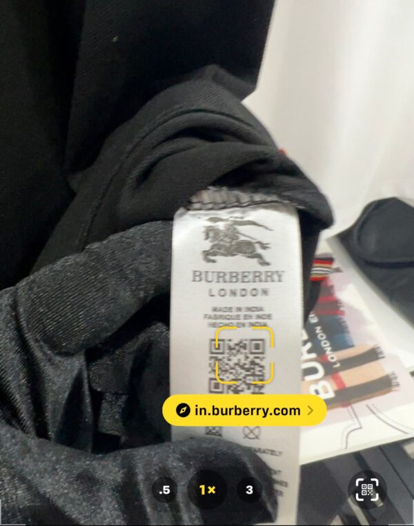 BURBERRY SUPERIOR COLLAR T-SHIRT