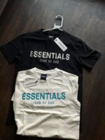 ESSENTIAL EXCLUSIVE T-SHIRTS 