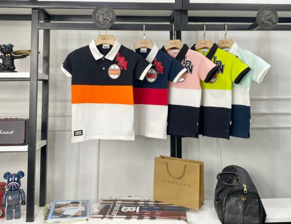 BURBERRY BOYS COLLAR T-SHIRT
