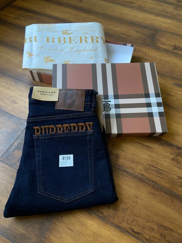 BURBERRY PREMIUM LYCRA DENIM