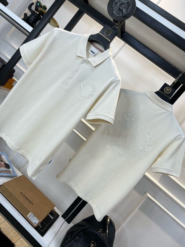 BURBERRY SUPERIOR COLLAR T-SHIRT