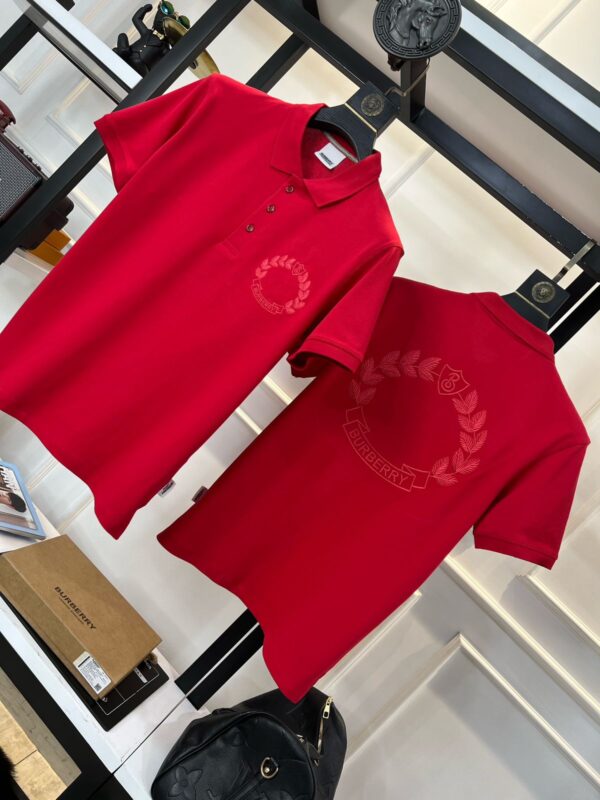 BURBERRY SUPERIOR COLLAR T-SHIRT