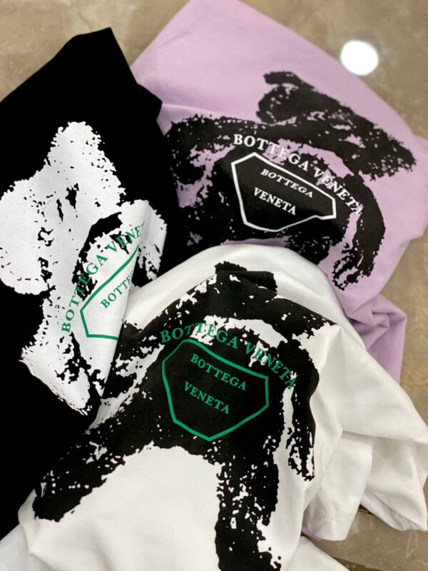 BOTTEGA PREMIUM T-SHIRTS (UNISEX)