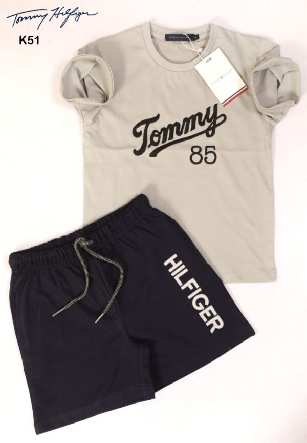 TOMMY BOYS T-SHIRTS & SHORTS SET