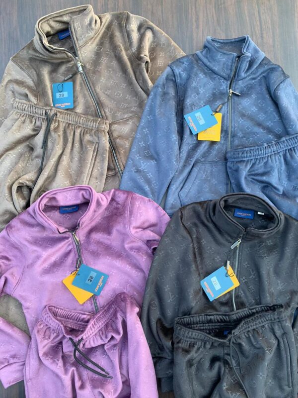 LOUIS VUITTON EXCLUSIVE ZIPPER TRACKSUIT FOR KIDS