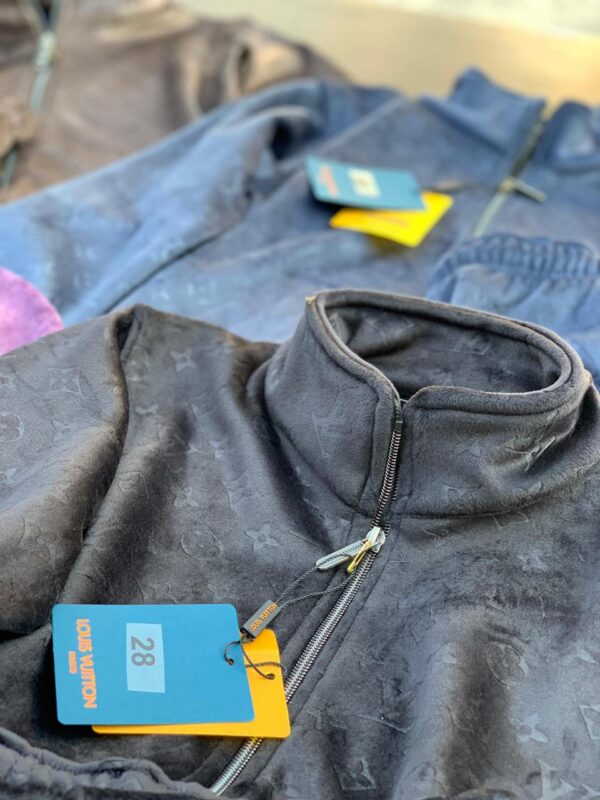 LOUIS VUITTON EXCLUSIVE ZIPPER TRACKSUIT FOR KIDS