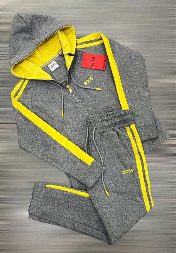 HUGO BOSS EXCLUSIVE ZIPPER WITH HOODIE TRACKSUIT FOR KIDS