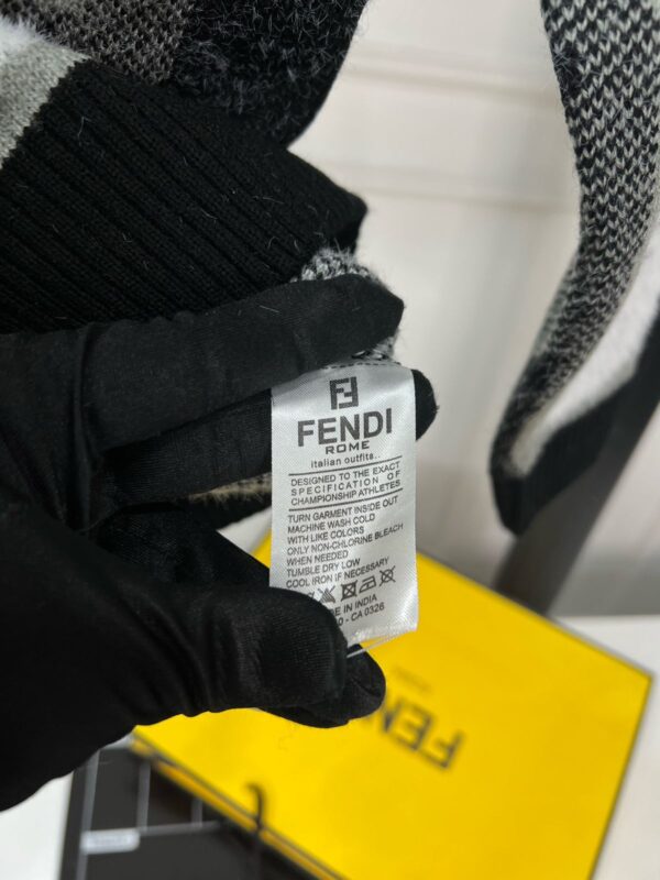 FENDI INTARSIA KNITTING ROUND NECK SWEATER FOR KIDS