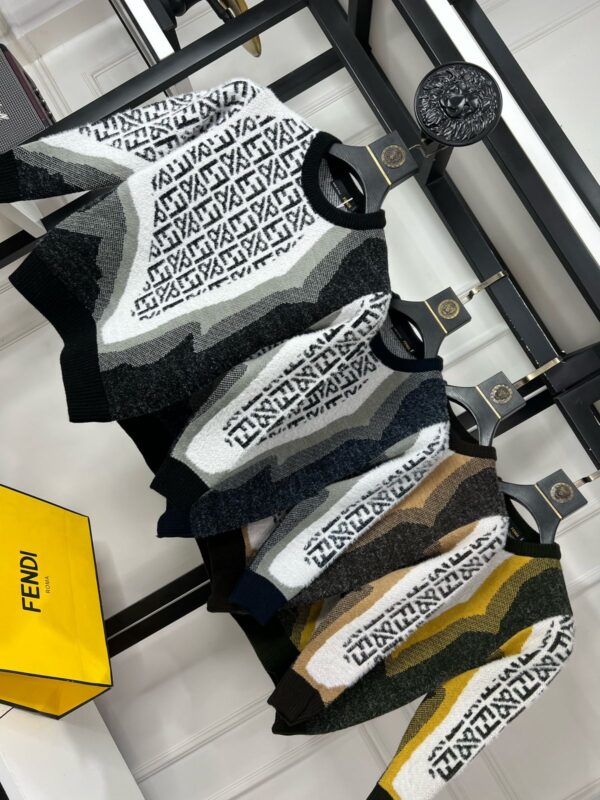 FENDI INTARSIA KNITTING ROUND NECK SWEATER FOR KIDS