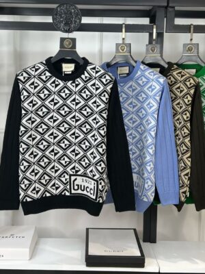 FRONT INTARSIA KNITTING PATTERN ROUND NECK