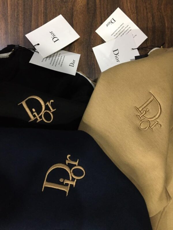 VERY PREMIUM SWEATSHIRTS