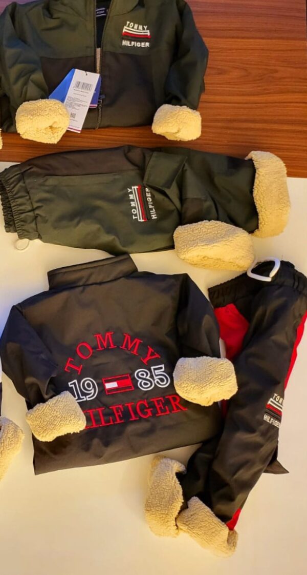 EXCLUSIVE TRACKSUIT FOR KIDS