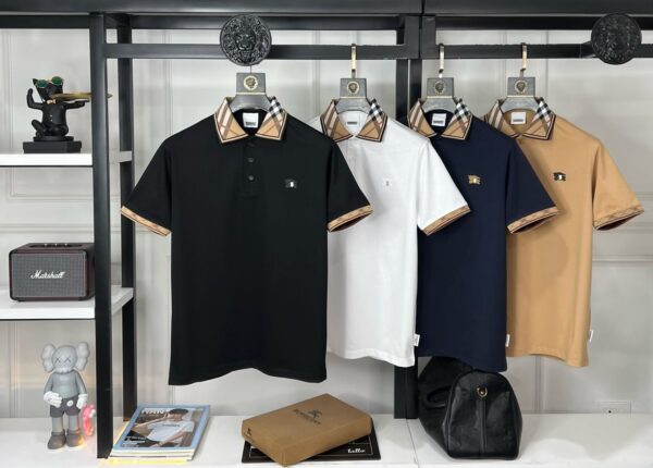 BURBERRY  POLO T-SHIRT