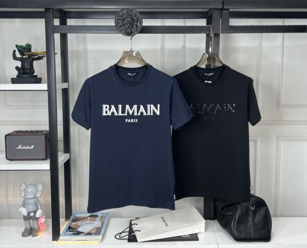 BALMAIN  T-SHIRT