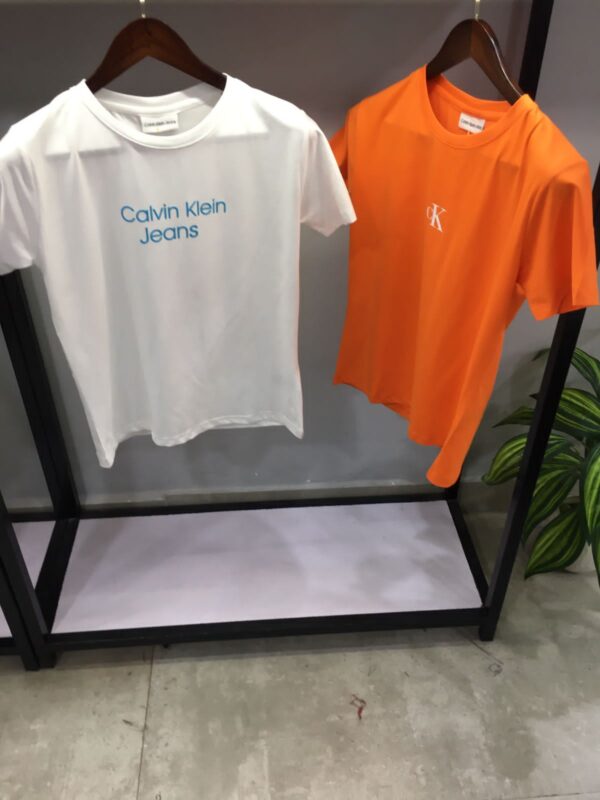CALVIN TSHIRT