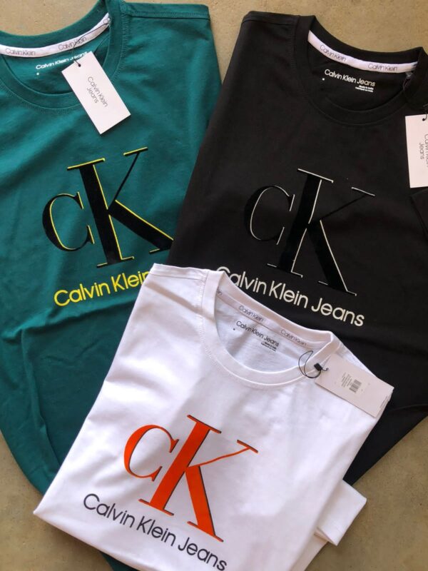 CALVIN KLEIN TSHIRT