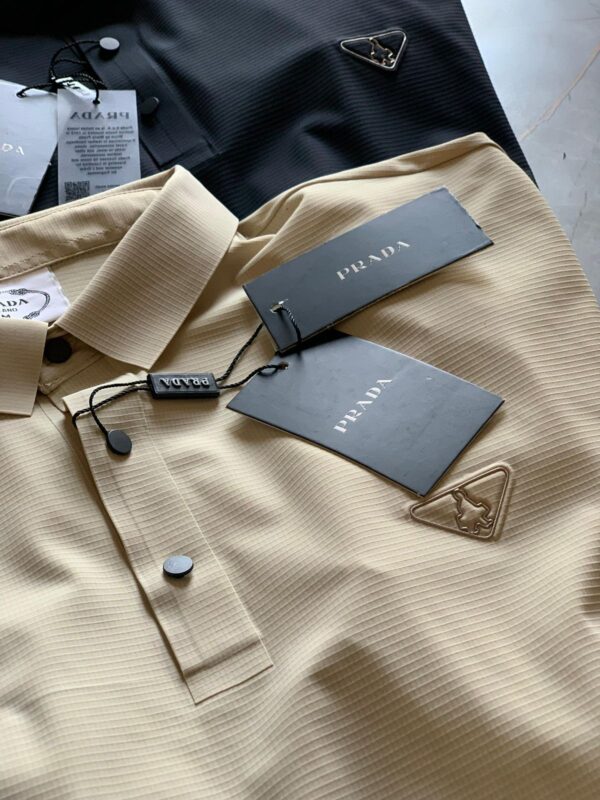 PRADA  POLOS TSHIRT