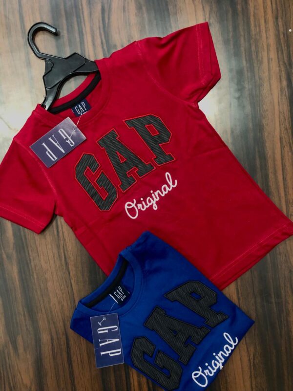 GAP ROUND NECK TSHIRT