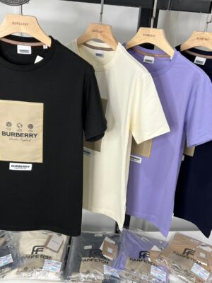 BURBERRY ROUND NECK TSHIRT