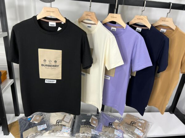 BURBERRY ROUND NECK TSHIRT