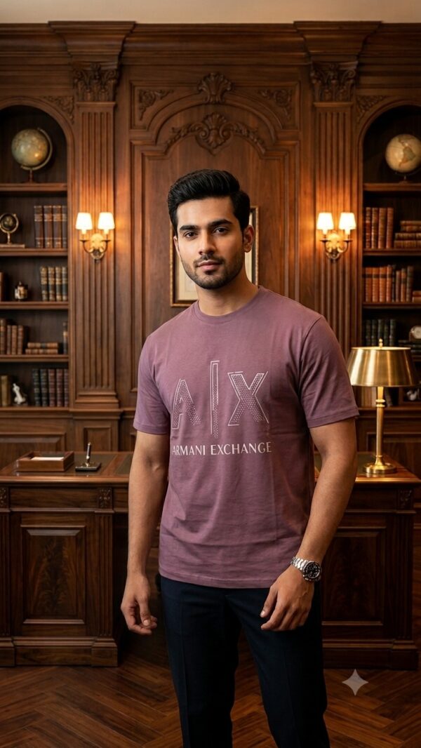 EXCLUSIVE ROUND NECK T-SHIRT COLLECTION