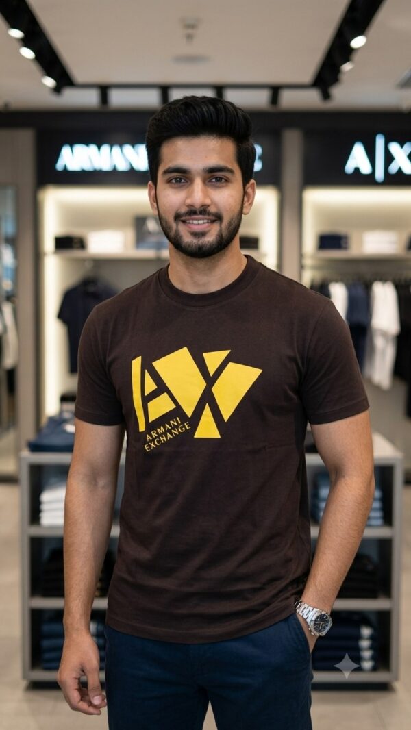 EXCLUSIVE ROUND NECK T-SHIRT COLLECTION